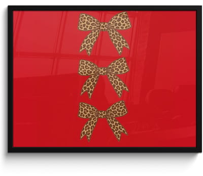 Poster in lijst - Fotolijst 70x50 cm - Posters - Strikken - Panterprint - Rood - Posterlijst zwart - Decoratie - Wanddecoratie woonkamer - Muurdecoratie slaapkamer