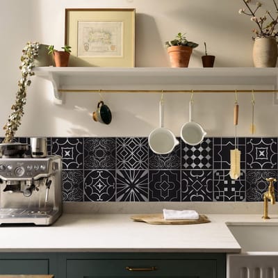 Dailygoods- Tegelstickers 20 Stuks - Zelfklevende Tegelstickers - Voor 15x15 cm - Voor Keuken/Badkamer - Eenvoudig Aanbrengen/Verwijderen - Metallic Zwart/Zilver - Wanddecoratie