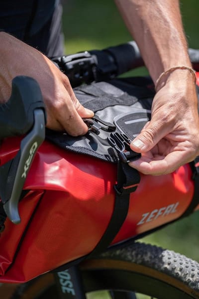 Adventure F10 Stuurpakket - zwart/rood - 10 liter met waterdichte hoes