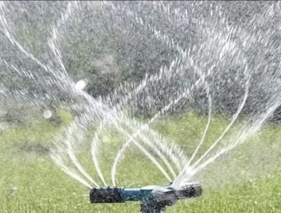 360° Roterende Tuinsproeier – Multifunctionele Sproeikop voor Gazon, Planten en Tuin Irrigatie