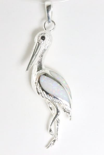 Zilveren kraanvogel hanger met welo opaal
