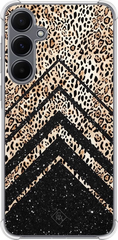 Casimoda® hoesje - Geschikt voor Samsung Galaxy A35 5G - Chevron Luipaard - Shockproof case - Extra sterk - TPU/polycarbonaat - Bruin/beige, Transparant