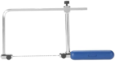 Dailygoods- Fretzaag U-vormig - 6 Spiral Bladen - Houtbewerking - Metaalbewerking - Kunststof - Ergonomische Handgreep - Zaagframe