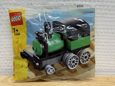 LEGO 11945 Steam Locomotive / Stoomlocomotief (Polybag)