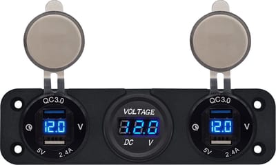 ProRide 12V USB Autolader 4 Poorten - 5V/2.4A - P19108 - Drievoudig inbouw met Voltmeter