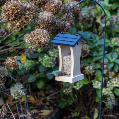 Vogelspotcast Vogelvoederhuisje voor Kleine Vogels & Tuinvogels - Peel - Voederhuis van Hout - Hangend Voederhuisje