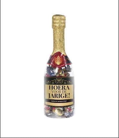 Drop - Champagnefles - Hoera Voor de jarige! - Gevuld met Drop - In cadeauverpakking met gekleurd lint