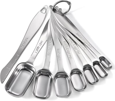 Set van 8 RVS Maatlepels met Lange Handgreep en Nivelleermechanisme voor Koken en Bakken, Perfect voor Specerijpotten en Keukenaccessoires