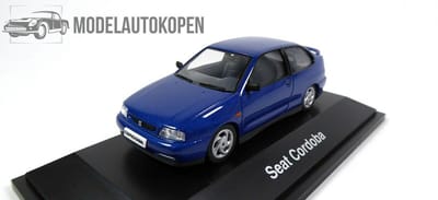 Seat Cordoba - Blauwe miniatuurauto schaalmodel - Sedan models 1/43