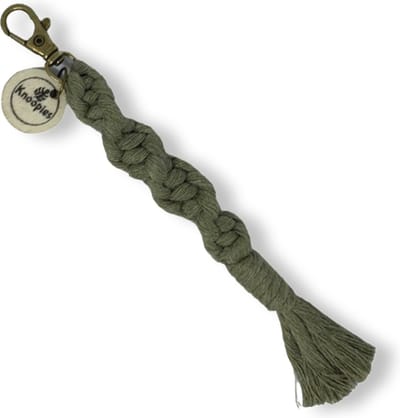 Macramé Sleutelhanger - Spiral Knots - Olijfgroen - Katoenkoord - Prijs per Stuk - Inclusief Verzendkosten