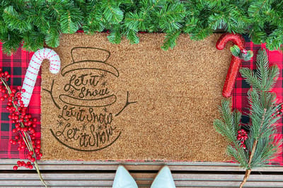 Let It Snow | 90x60 cm | Nieuwe huis cadeau | Ingangsmat | Deurmat met stijl | Verhuizing cadeau | Praktisch & trendy | Perfect voor binnenkomst | Cadeau voor nieuwe woning