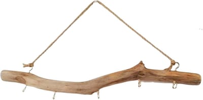 Daity Een houten wandhaak gemaakt van drijfhout. Gemakkelijk in gebruik - te gebruiken voor het ophangen van sjaals - koptelefoons - hoeden - sleutels - enz. Geschikt voor hallen en andere vergelijkbare ruimtes (bruin).
