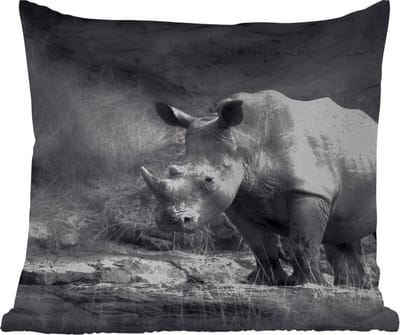Tuinkussen - Neushoorn - Natuur - Gras - Zwart - Wit - 40x40 cm - Weerbestendig