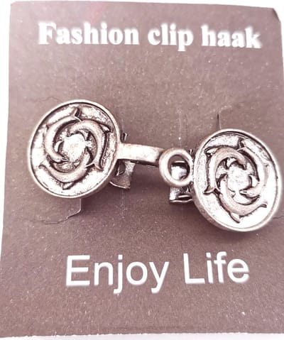 Vestsluiting - clip met haakje - Dolfijn - voor - vest - sjaal - omslagdoek in kleur antiek zilver look.