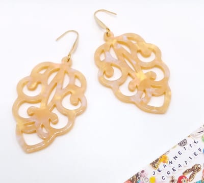 Jeannette-Creatief® - Resin - Barok Peach Opaal Gold - Oorbellen Dames - NIEUW - Resin Oorbellen