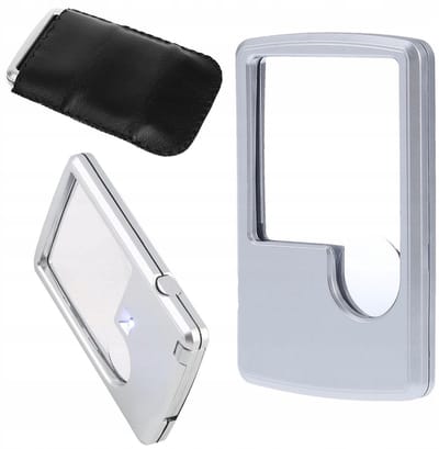 Mini Vergrootglas met LED-verlichting en Luxe Lederen Hoes – 3x & 6x Vergroting – Draagbaar & Compact – Voor Postzegels, Munten, Kaarten – Inclusief Batterijen