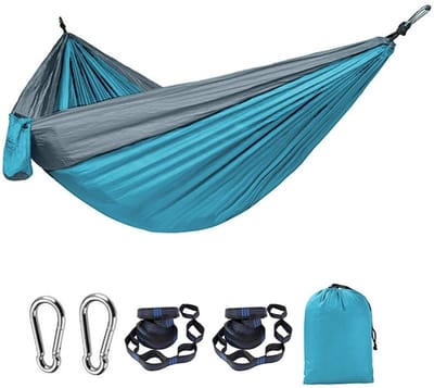 Kampeerhangmat Lichtgewicht, draagbare hangmatten Parachutehangmat met twee boomriemen, enkele of dubbele reisschommel Nylon kampeerhangmatten, outdoor essentials voor strandrugzaktochten en wandelen - Lichtblauwgrijs