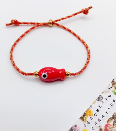 Jeannette-Creatief® - Beach - Surfarmband Little Red Fish Schuifknoop - Surfkoord – Koordarmband - Keramiek Visje - Schuifknoop RVS - RVS gouden kralen - Armband - Stack Armband - Uniek & Handgemaakt Sieraad - Mermaidcore - Handgemaakte Sieraden