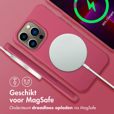 imoshion Hoesje - Geschikt voor iPhone 13 Pro - Color Backcover met afneembaar koord geschikt voor MagSafe - Raspberry