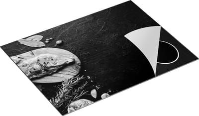Chefcare Inductie Beschermer Vlees op een Marmeren Plaat - Zwart Wit - 70x50 cm - Afdekplaat Inductie - Kookplaat Beschermer - Inductie Mat