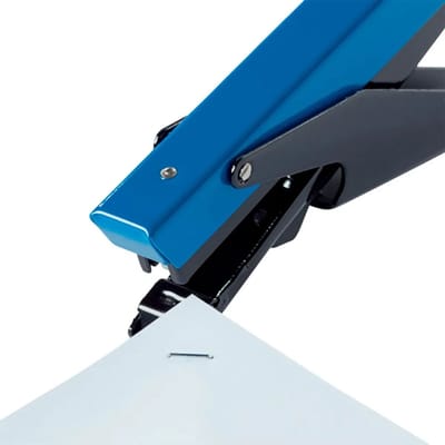 Petrus Majorette 205 Blisterverpakking En Nietjes Voor Dozen Mini Nietmachine Blauw