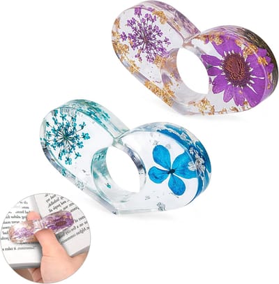 Duimring hartvorm van hars droogbloemen bladwijzer - Handgemaakte leesaccessoires voor leraren en boekenliefhebbers - Set van 2 (blauw en paars)
