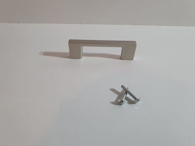 Handgreep RVS vierkant |8.8cm| Inclusief bevestigingsbouten | Zilver | Meubelhandvat | greep | Keukengreep | Hand Grepen | Deurgreep Staal | Metaal | Strak Meubelbeslag | schuifdeur | Handvat | Greep | Schuifdeurgreep | Roestvrij | Roestvast staal |