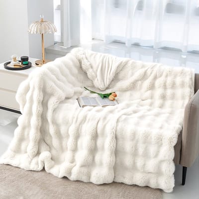 CALIYO Fleece Deken 200 x 230 cm – Superzacht Warm Plaid – Woondeken, Bankdeken, Bedsprei, Dekentje – Geribbeld – Wit