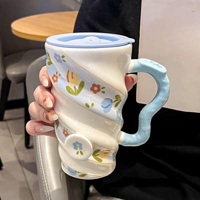 Kleine Verse Keramische Casual Beker met Deksel Grote Capaciteit en Mooi Uiterlijk Meisjes Mok Koude Drank Hoge Beker Melkthee Beker 480ml