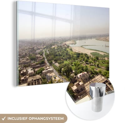 ® Glasschilderij 180x120 cm - Schilderij acrylglas - Rivier die door Bagdad loopt in Irak - Foto op glas - Muurdecoratie woonkamer - Wanddecoratie slaapkamer - Schilderijen