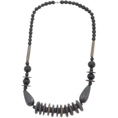 Behave – Korte kralenketting met organische vormen – Statement stijl – 44 cm