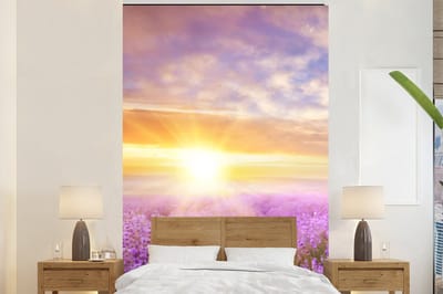 Behang - Fotobehang Lavendel - Zon - Lucht - Natuur - Breedte 155 cm x hoogte 240 cm