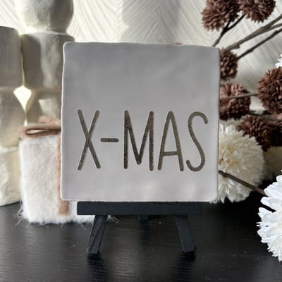 Hartjespost | Tegeltje X-mas grijs beige, goud | schoencadeautjes sinterklaas | tegeltjes met tekst | spreuktegel | tegeltjeswijsheden | Christmas | Xmas | kerstmis | decoratie kerst | kerstboom | 10x10