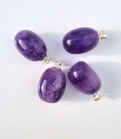 ThaleiaDesign - Amethist kettinghanger - Edelstenen en Mineralen - Spiritualiteit - cadeau vrouw - beschermend - chakra - meditatie - sieraden - paars - bedel - kettingbedel - moederdag - valentijn