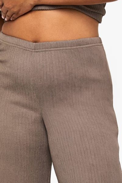 boohoo Dames Plus Crinkle Plisse Elastische Wijde Broek | Taupe | Maat: 16