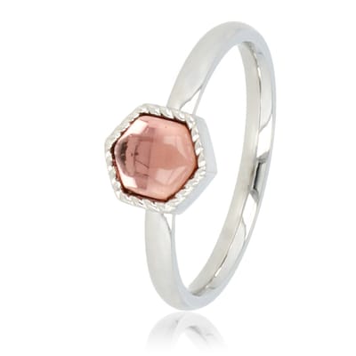 My Bendel - Ring Zilverkleurig met Roze Vintage Glassteen Hexa - Zilverkleurige Ring - Zeshoek - Donkerroze Glassteen - met Luxe Cadeauverpakking | Sieraden Voor Dames | Maat 16.00 Mm / Maat 50