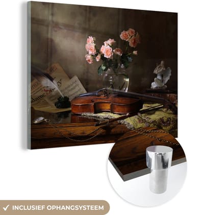 MuchoWow® Glasschilderij 120x90 cm - Schilderij acrylglas - Viool - Rozen - Roze - Bloemen - Stilleven - Foto op glas - Muurdecoratie woonkamer - Wanddecoratie slaapkamer - Schilderijen
