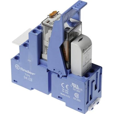 Finder 58.33.8.230.0060 Relaismodule (modulair) Nominale spanning: 230 V/AC Schakelstroom (max.): 10 A 3x wisselcontact 1 stuk(s)