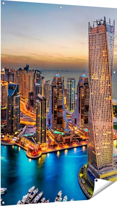 Gards Tuinposter Dubai Haven met de Stad - 100x150 cm - Tuindoek - Tuindecoratie - Wanddecoratie buiten - Tuinschilderij