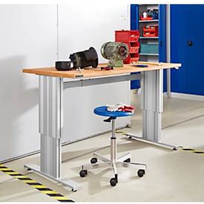 Schäfer Shop Genius werktafel, elektrisch in hoogte verstelbaar, synchroonbesturing, draagvermogen 400 kg, B 1500 x D 700 x H 717-1117 mm