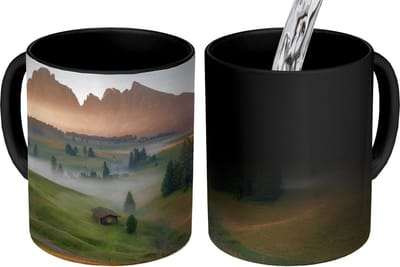 Magische Mok - Foto op Warmte Mokken - Koffiemok - Berg - Mist - Landschap - Magic Mok - Beker - 350 ML - Theemok