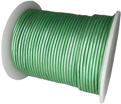 Leren Koord Rond, 50 m x 2 mm - Rond Lederen Koord, Voor Halskettingen, Armbanden, Sieraden, Knutselkralen en Veters (Metallic Olijf Groen)