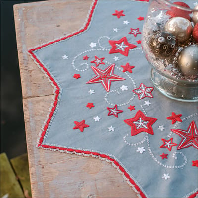 Vervaco - Vorm tafelkleed kit - 75 x 75cm - Kerst - Dancing Stars - PN-0222391
