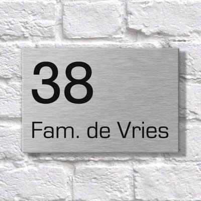 Kirinify – Naambordje voordeur RVS 15 x 10 cm met lasergravering – Zelf ontwerpen