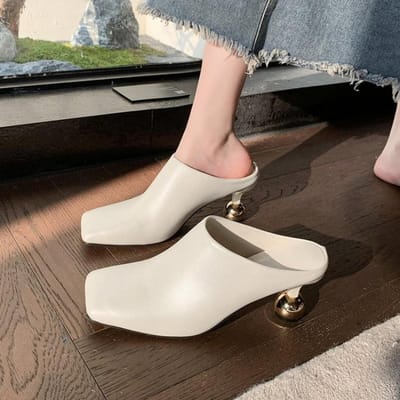 Elegante Dames Slippers met Vierkante Neus Fad Middelhoge Hakken Leren Sandalen Muilezelschoenen Nieuwe Trend Lente Designer Jurk Femme 35 black