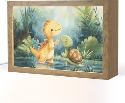 Nachtlampje 30x20 cm - Kinder lampje - Dinosaurus - Schildpad - Illustratie - Aquarel - Tafellamp kinderkamer - Slaapkamer lamp - Bedlamp kinderen - Kinderlampje stopcontact - Wandlamp babykamer - Nachtlampjes