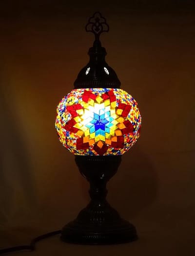Oosterse lamp - bolvormig 12 cm - handgemaakt glasmozaïek - messing beslag - hoogte 36 cm