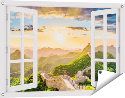 Gards Tuinposter Doorkijk De Chinese Muur door de Bergen met Zon - 90x60 cm - Tuindoek - Tuindecoratie - Wanddecoratie buiten - Tuinschilderij