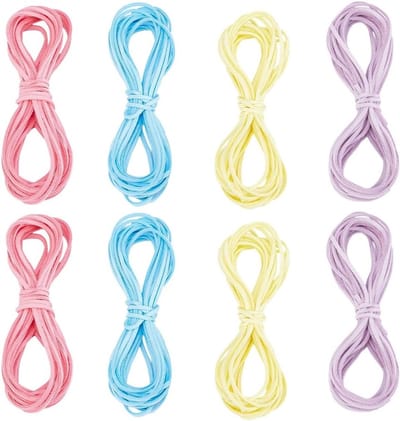 40 meter 8 Bundels Platte Faux Suede Touw in 4 Kleuren voor Sieraden Maken - 3mm Dun Leer voor DIY Armbanden, Kettingen en Oorbellen