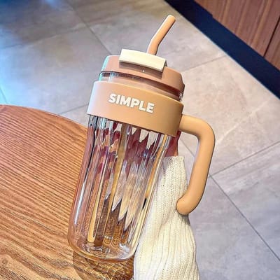 Eenvoudige grote capaciteit handige plastic beker meisje kantoor mok handvat rietje waterbeker koppel drinkbeker